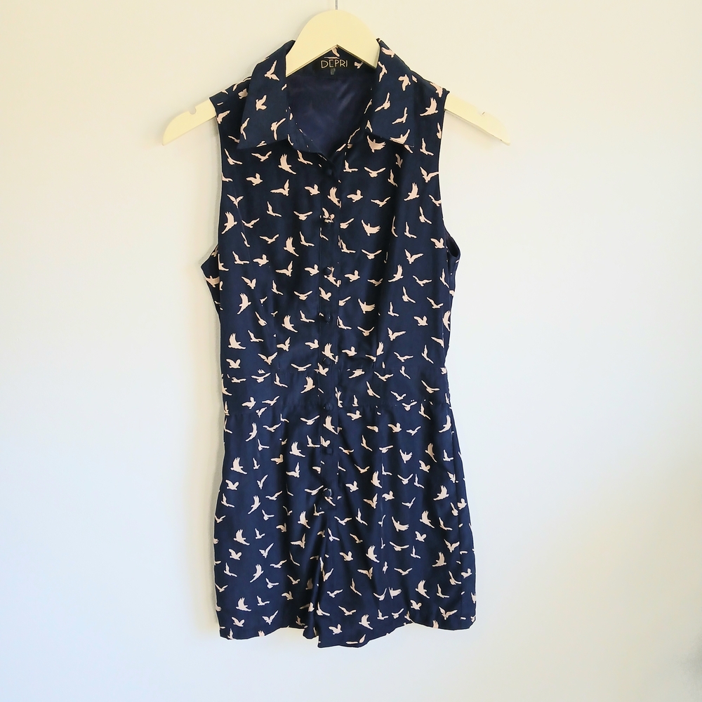 Depri- Women's - Navy and white- Bird print- romper- Size small